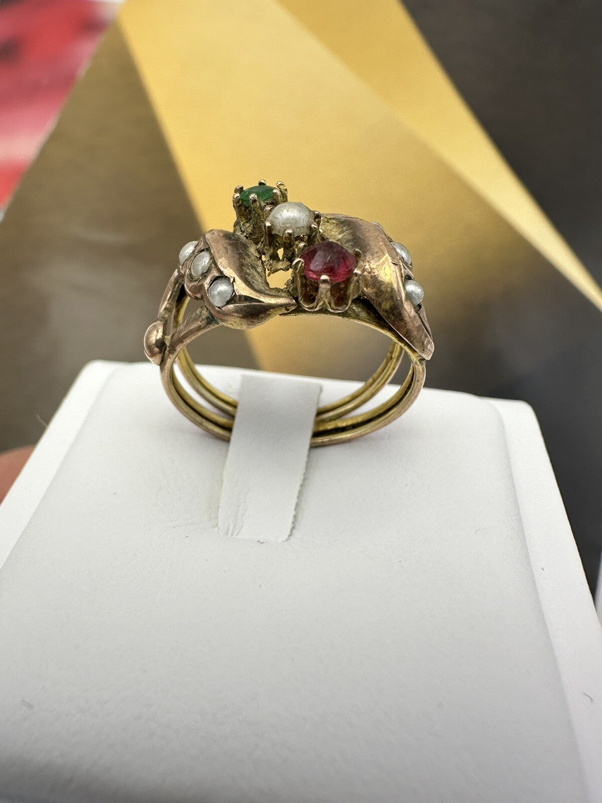 Anello borbonico in oro 6/7 kt con paste vitree e mezza perla, fine '800 – foto 9