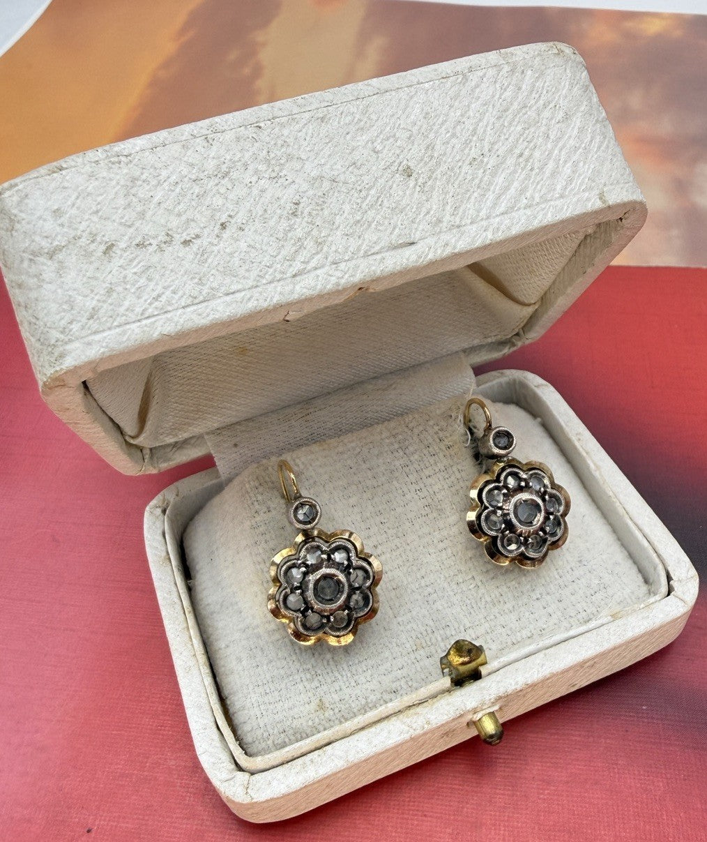 Orecchini a toppa in oro 12 kt e argento con diamanti taglio rosa, anni '50