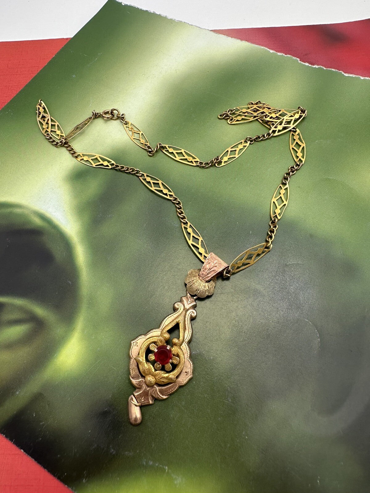 Collana antica in oro 6/7 kt con ciondolo e pietra rossa, inizi '900 – foto 4