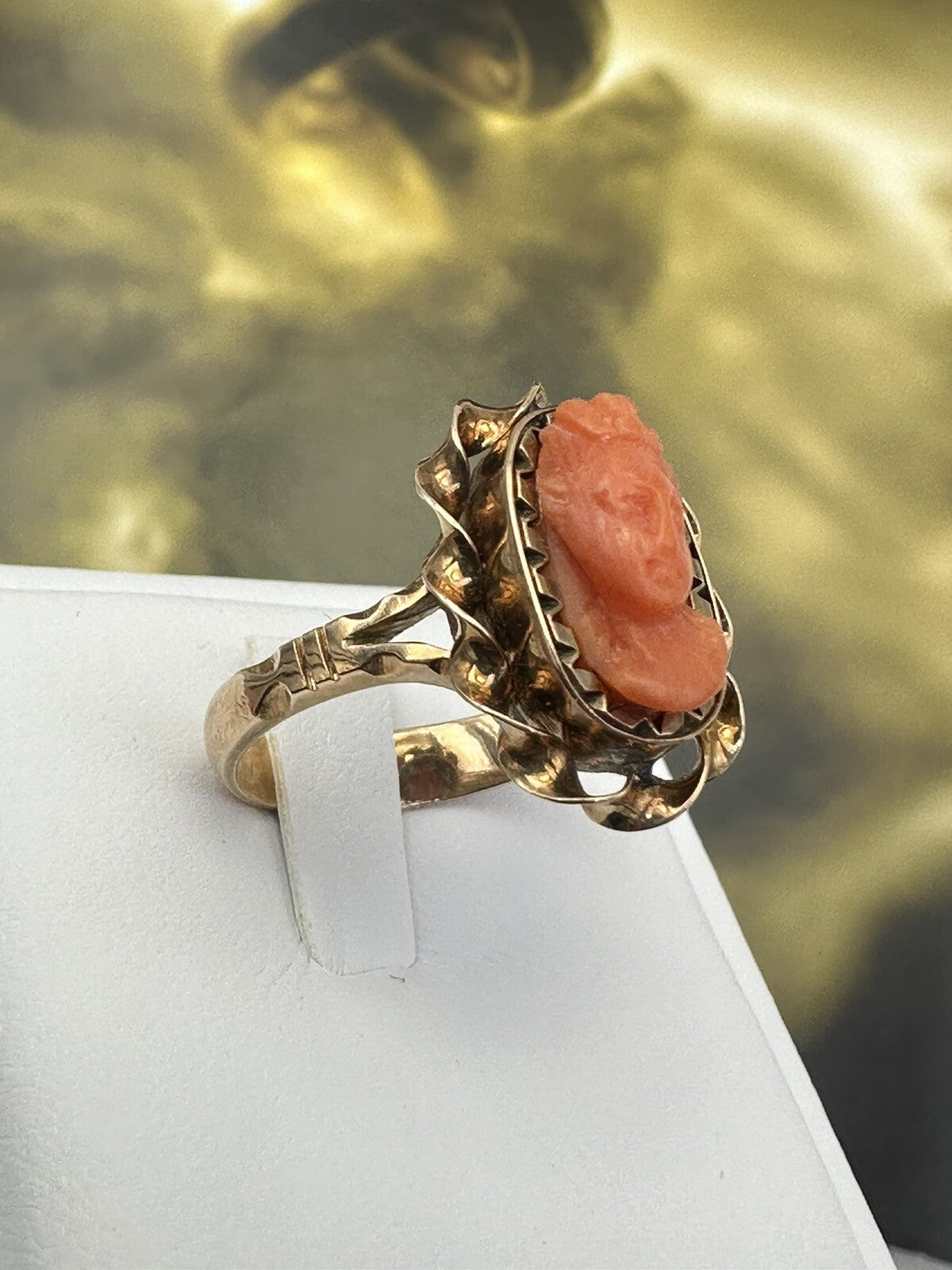 Anello borbonico in oro 6/7 kt con cammeo di corallo su onice, fine '800 – foto 19