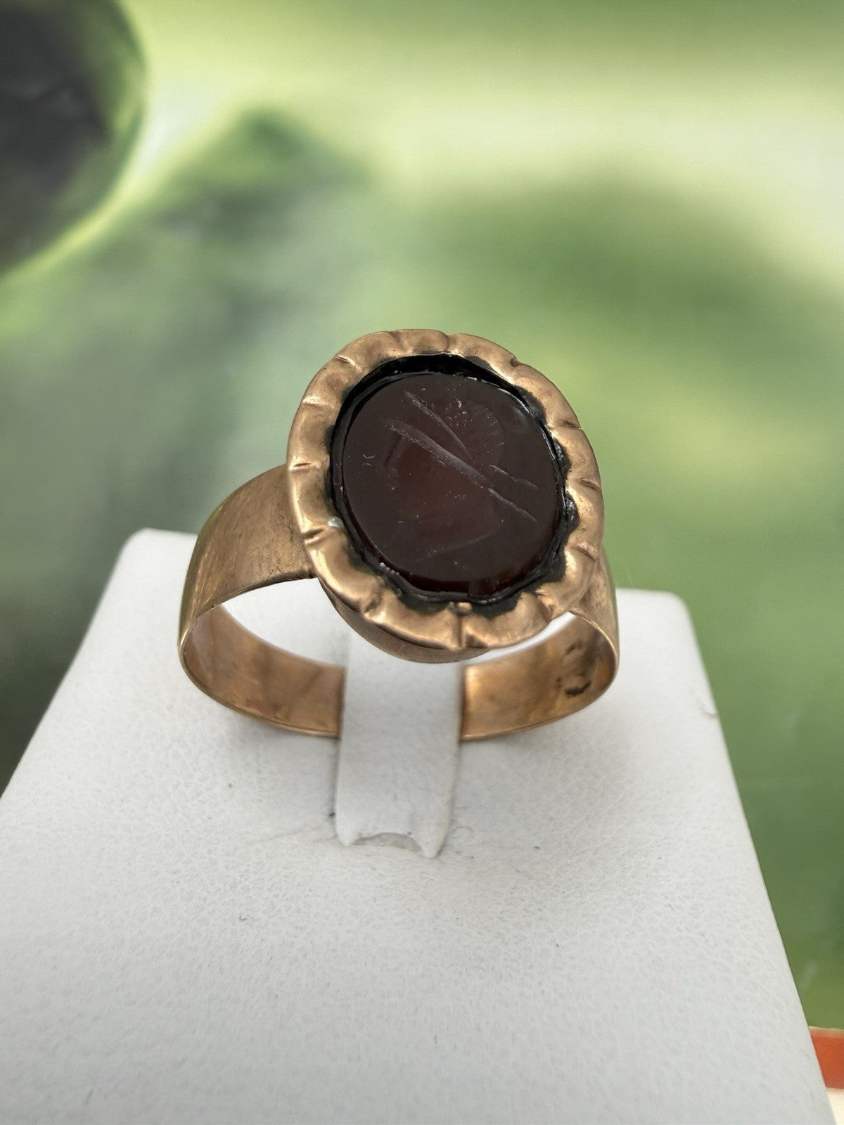 Anello borbonico in oro 6/7 kt con corniola incisa a guerriero, fine '800 – foto 3
