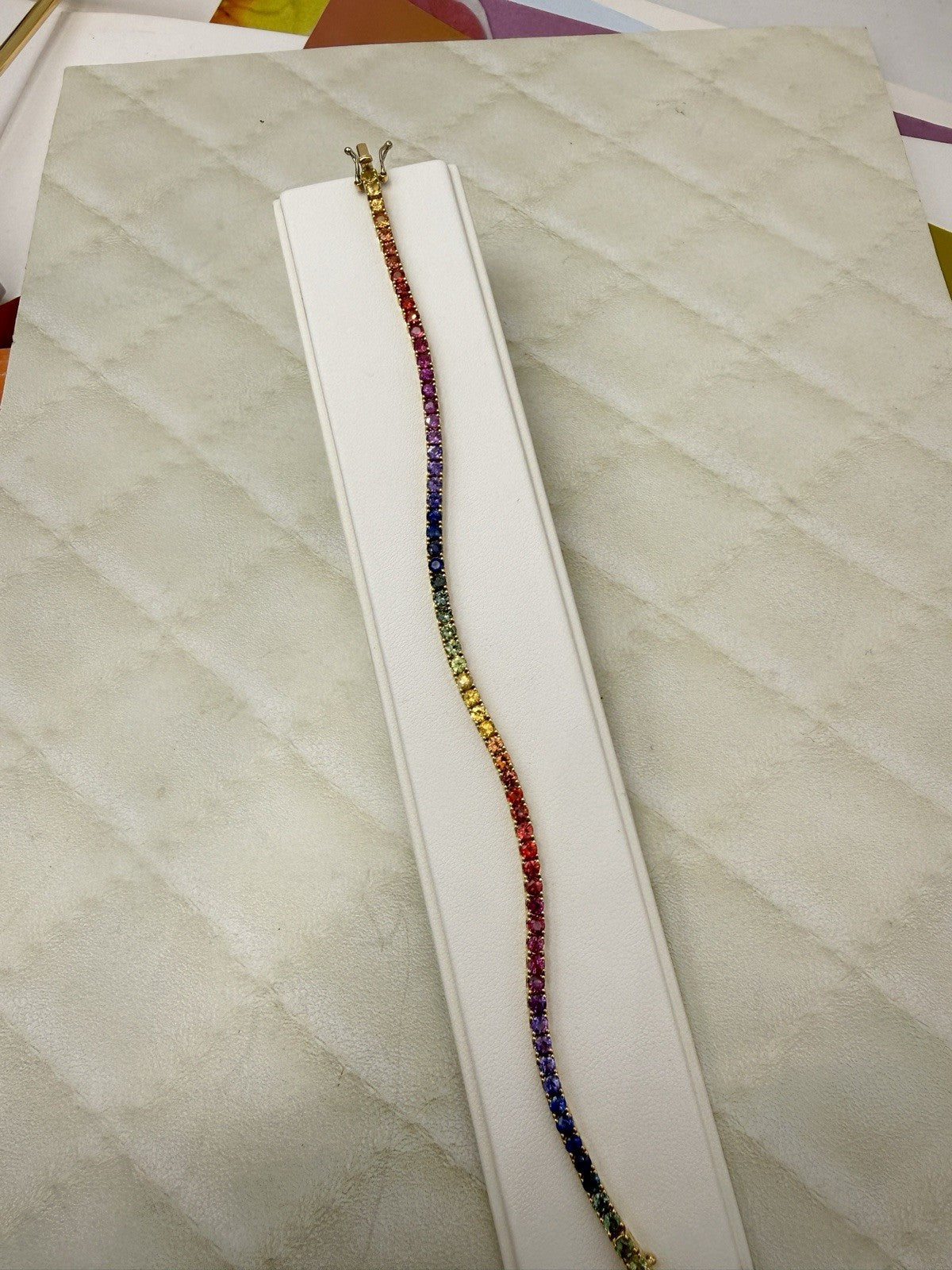 Bracciale tennis rainbow in oro giallo 18 kt con zaffiri multicolor – foto 3