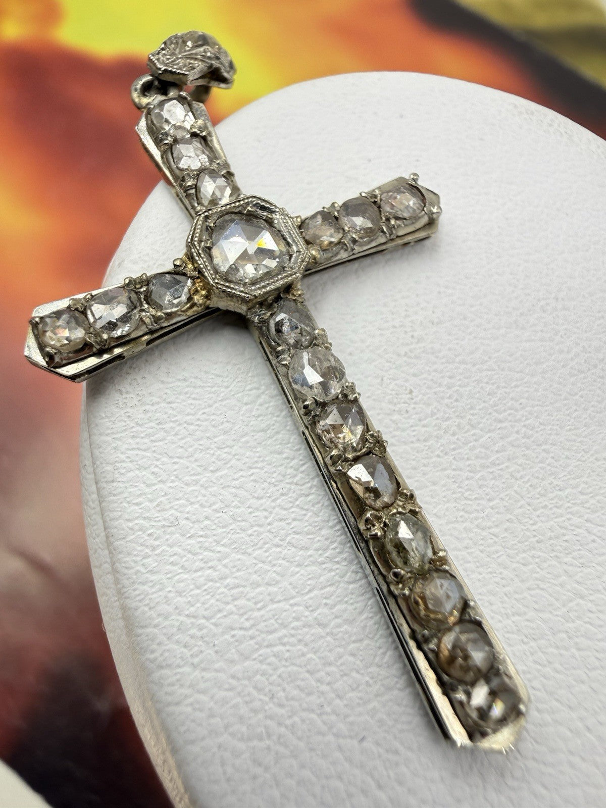 Croce antica in oro bianco 12 kt con 18 diamanti taglio rosa, inizi '900 – foto 5