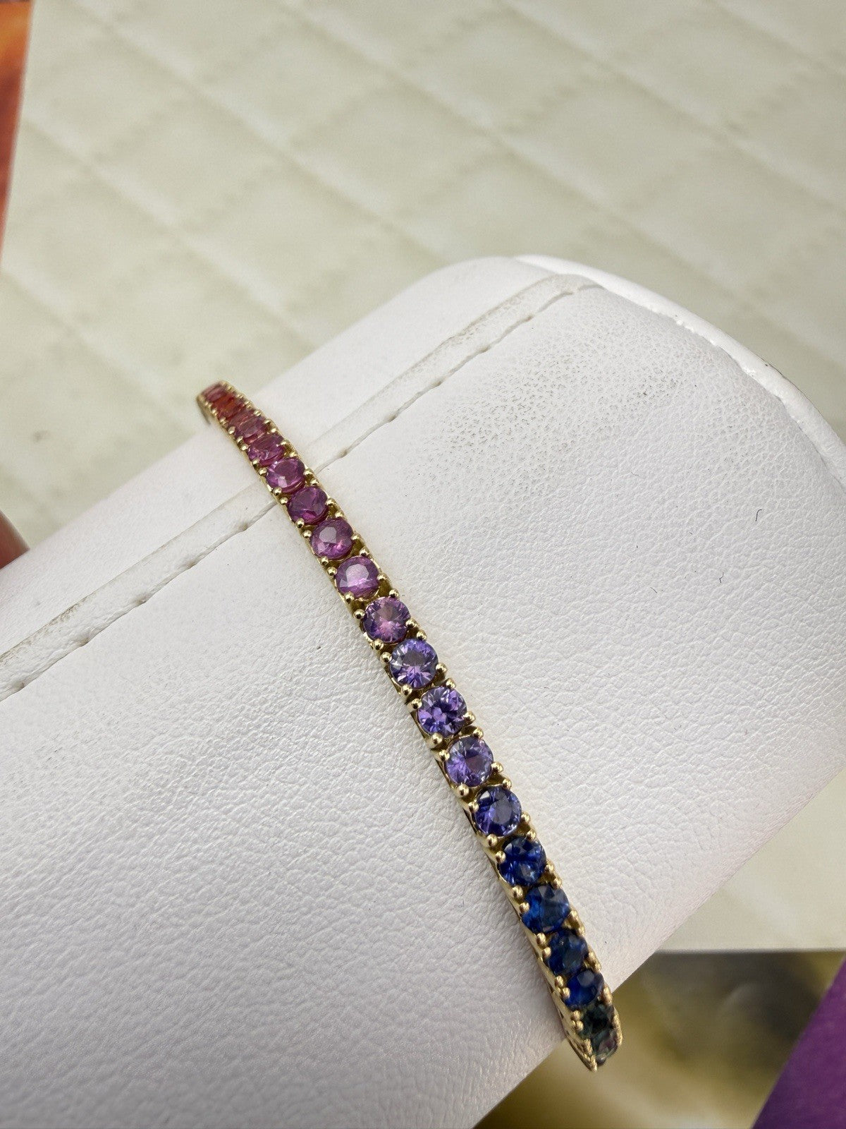 Bracciale tennis rainbow in oro giallo 18 kt con zaffiri multicolor – foto 17