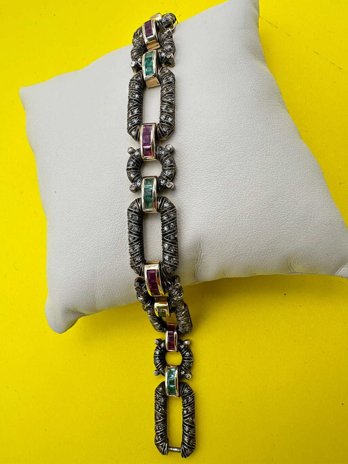 Bracciale vintage in oro 12 kt e argento con diamanti, rubini e smeraldi – foto 22