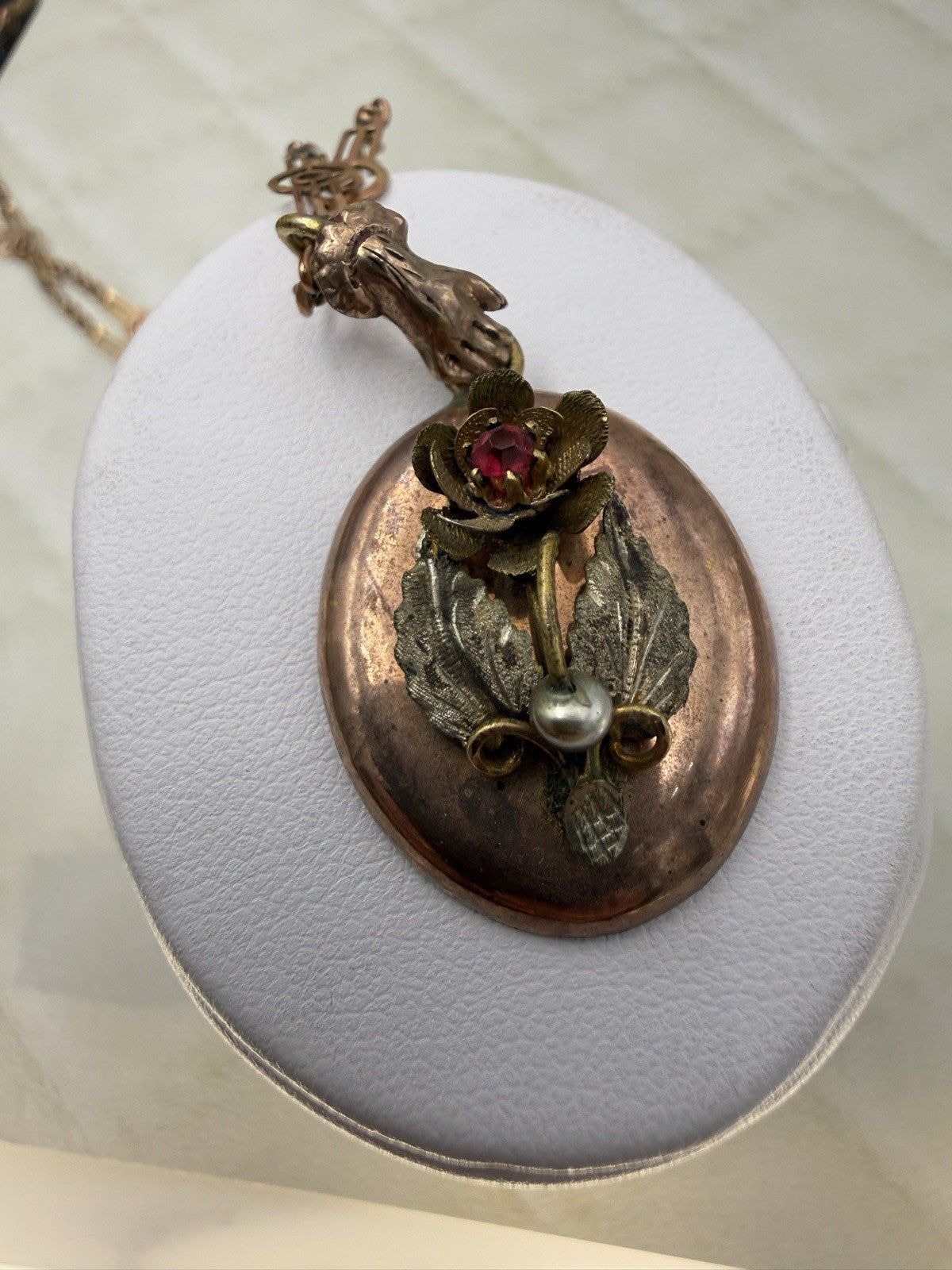 Collana antica in oro 6/7 kt con ciondolo floreale e pietra rossa, fine '800 – foto 6