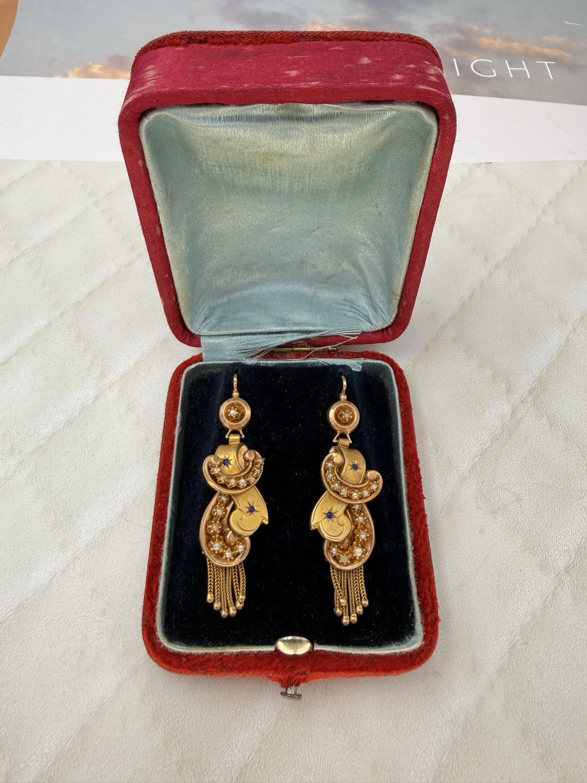 Orecchini antichi a frange in oro 6/7 kt con microperle, fine '800