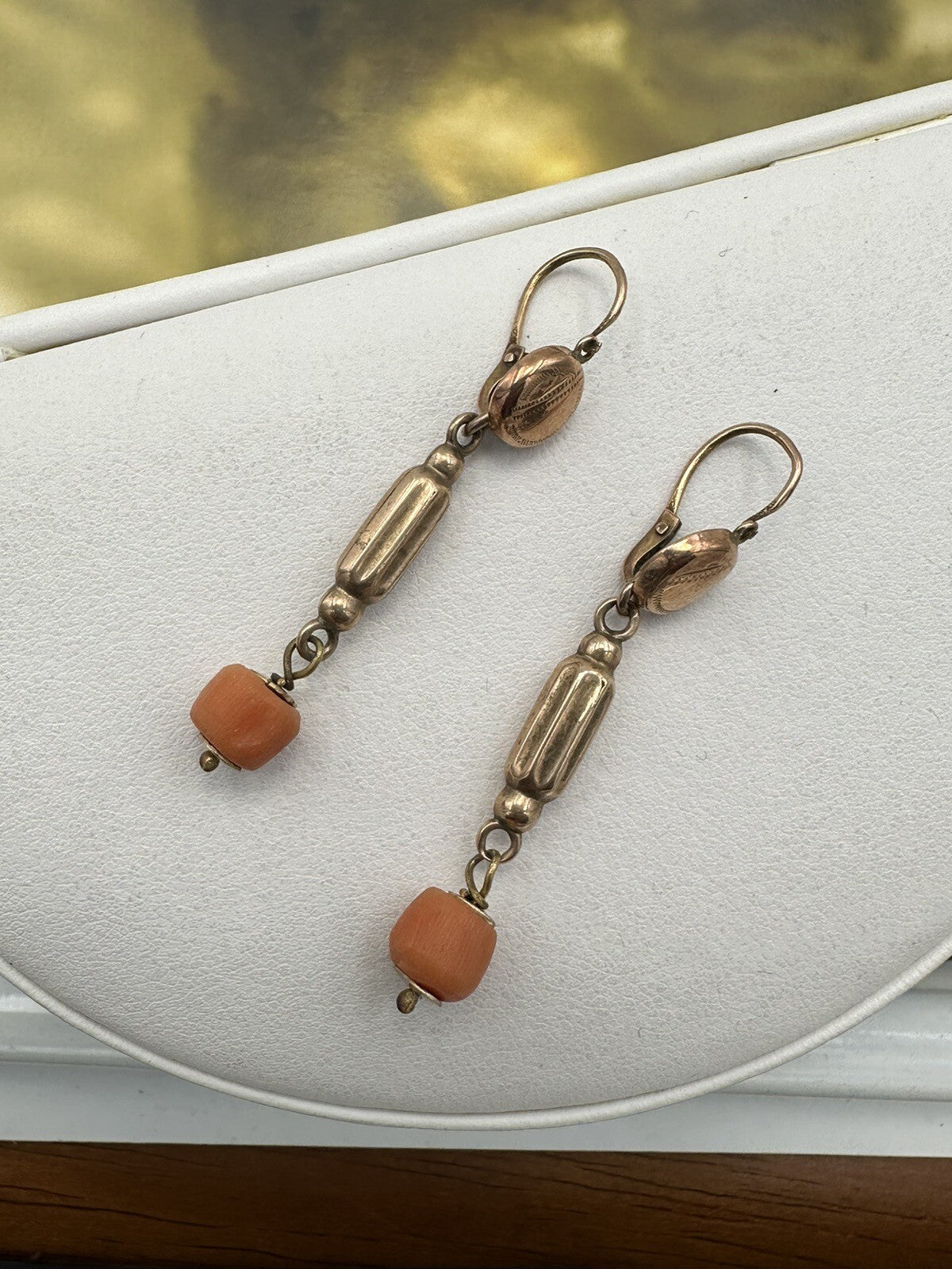 Orecchini pendenti antichi in oro rosso 9 kt con corallo, inizi '900 – foto 5