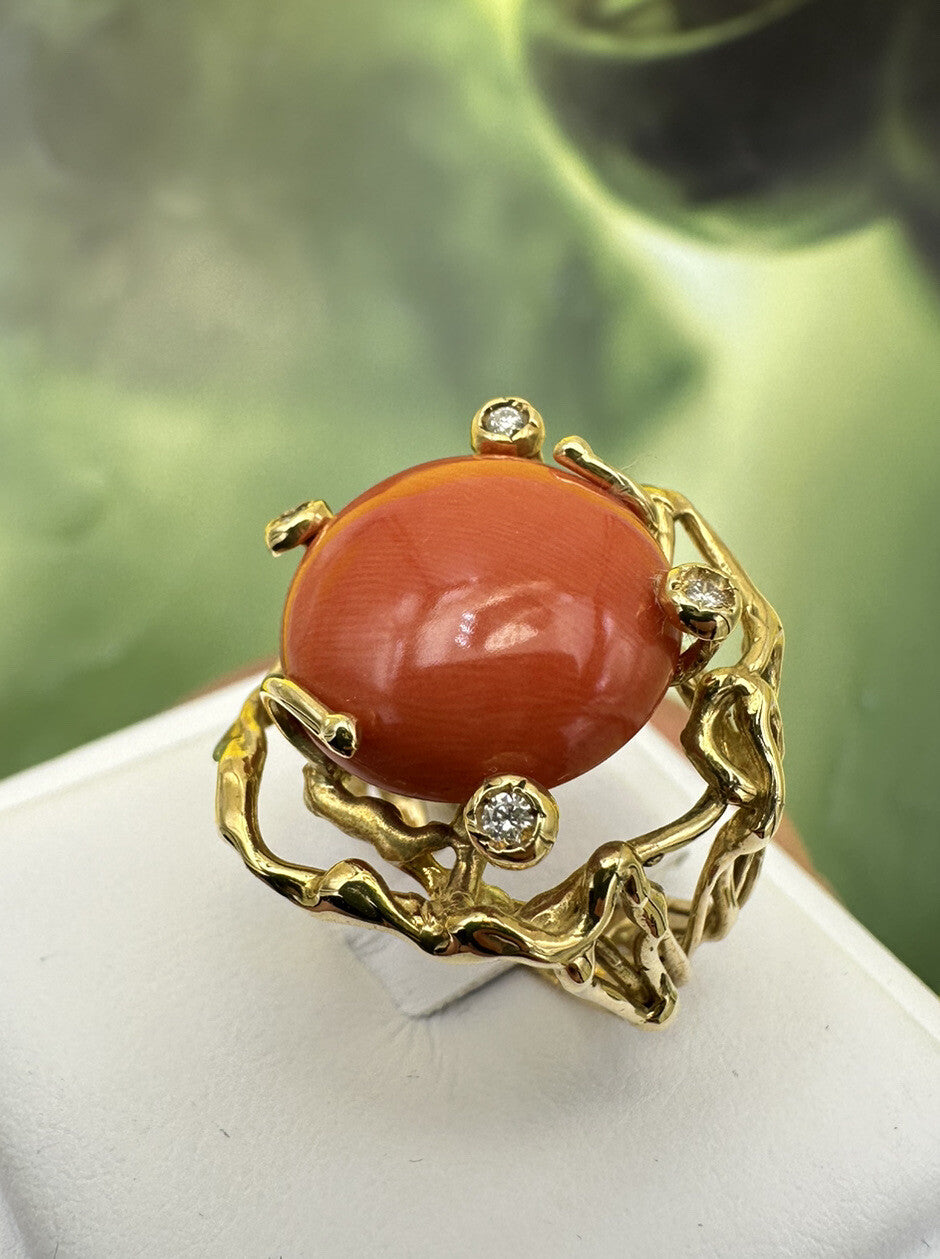 Anello artigianale in oro 18 kt con corallo cerasuolo e brillanti – foto 14
