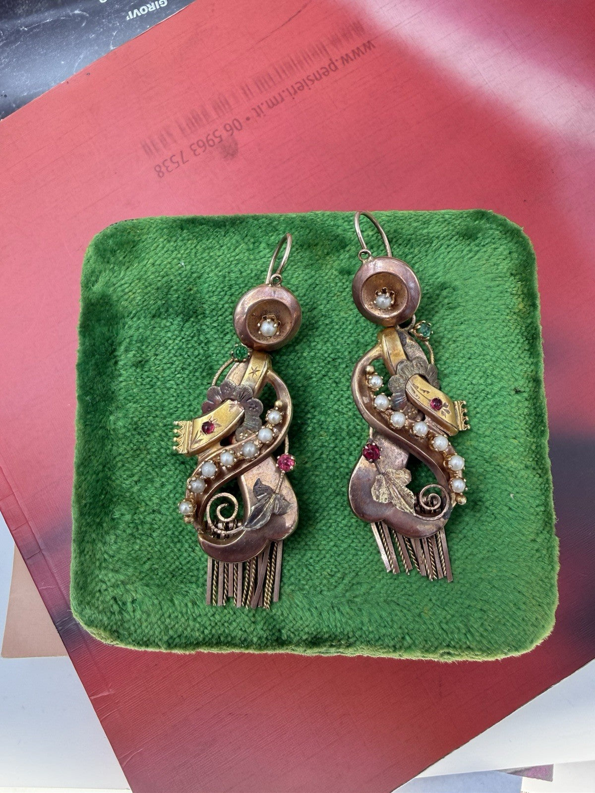 Orecchini borbonici a frange in oro 6/7 kt con paste vitree e microperle – foto 13