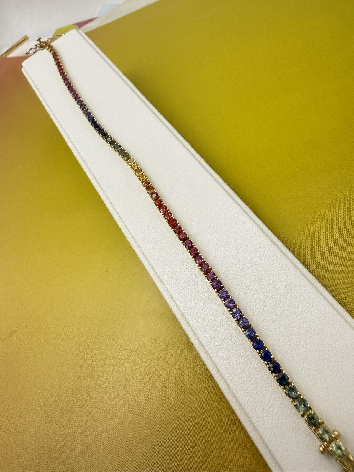 Bracciale tennis rainbow in oro giallo 18 kt con zaffiri multicolor – foto 16