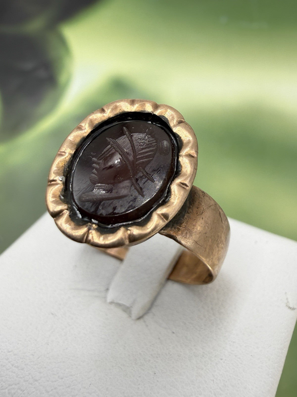 Anello borbonico in oro 6/7 kt con corniola incisa a guerriero, fine '800 – foto 10