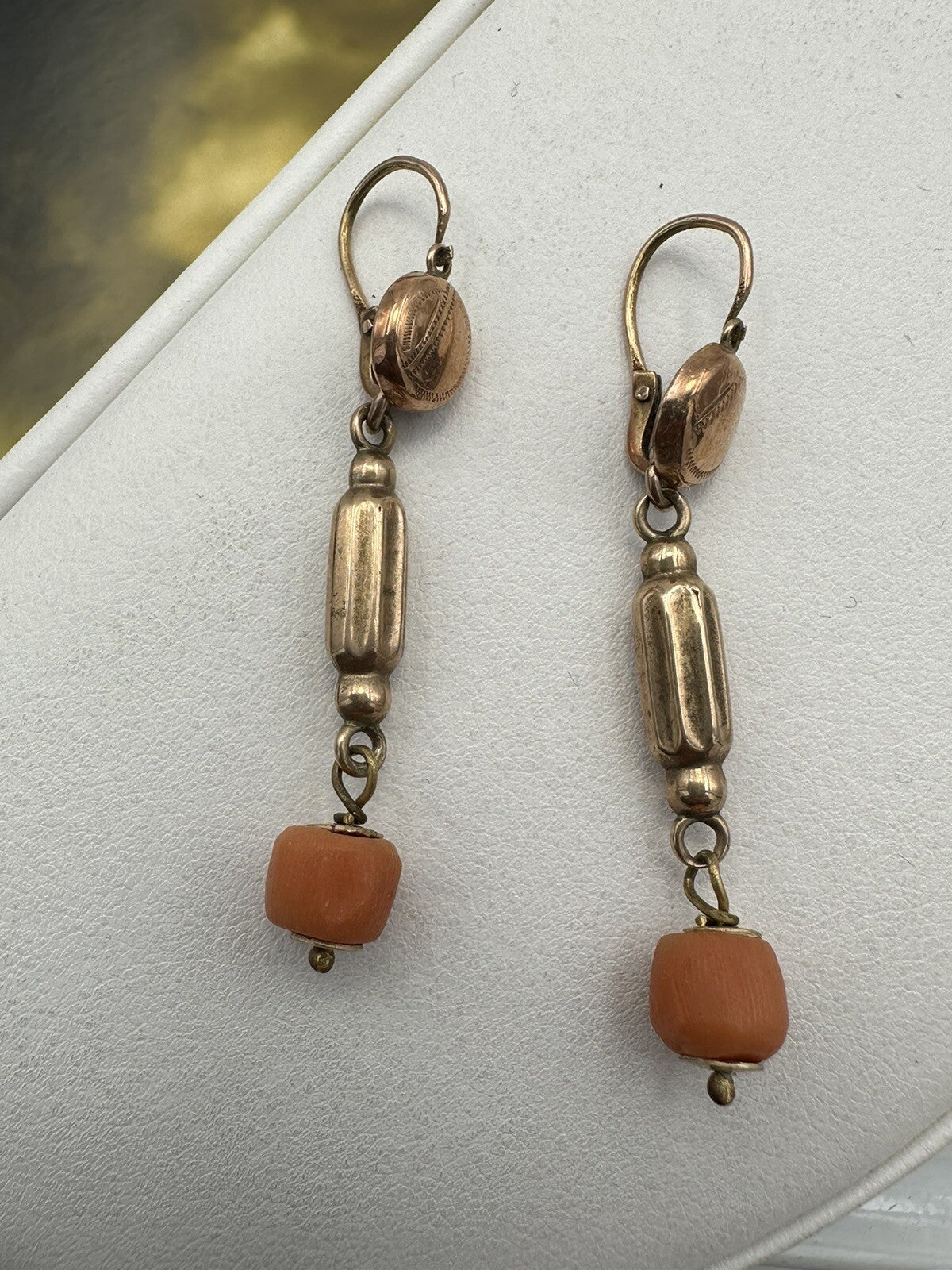 Orecchini pendenti antichi in oro rosso 9 kt con corallo, inizi '900 – foto 8