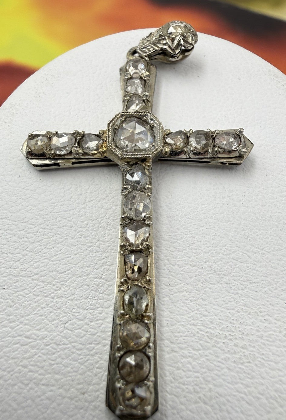 Croce antica in oro bianco 12 kt con 18 diamanti taglio rosa, inizi '900 – foto 4