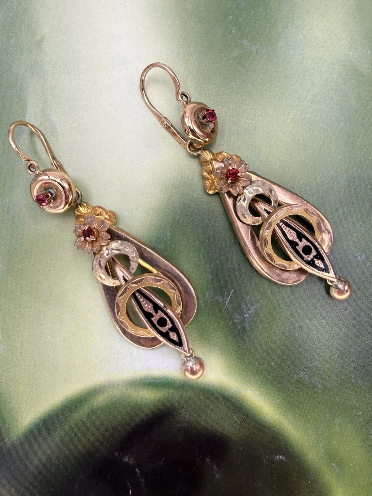 Orecchini borbonici in oro 6/7 kt con paste vitree rosse e microperle – foto 12