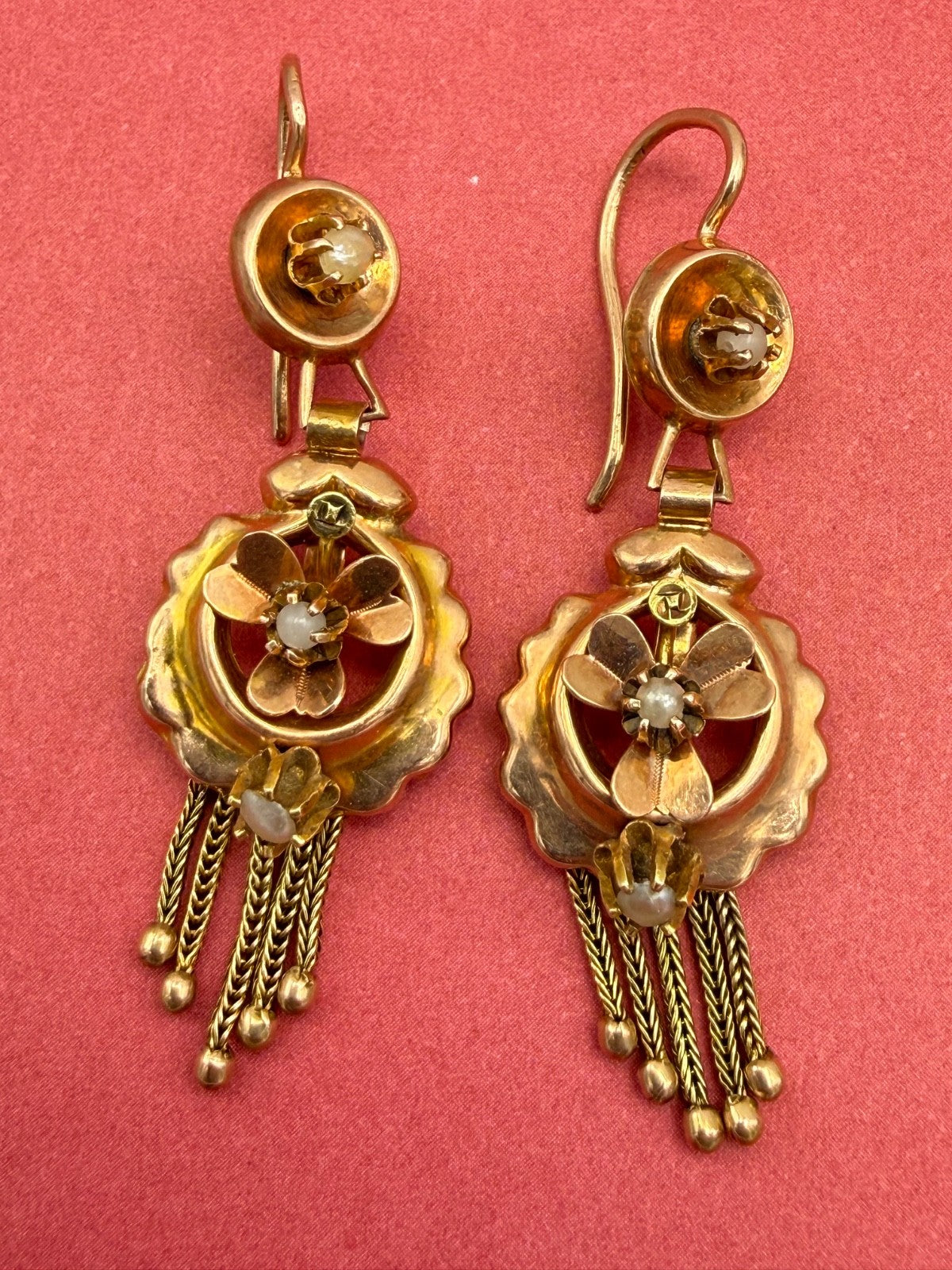 Orecchini borbonici in oro rosso 6/7 kt con microperle, fine '800