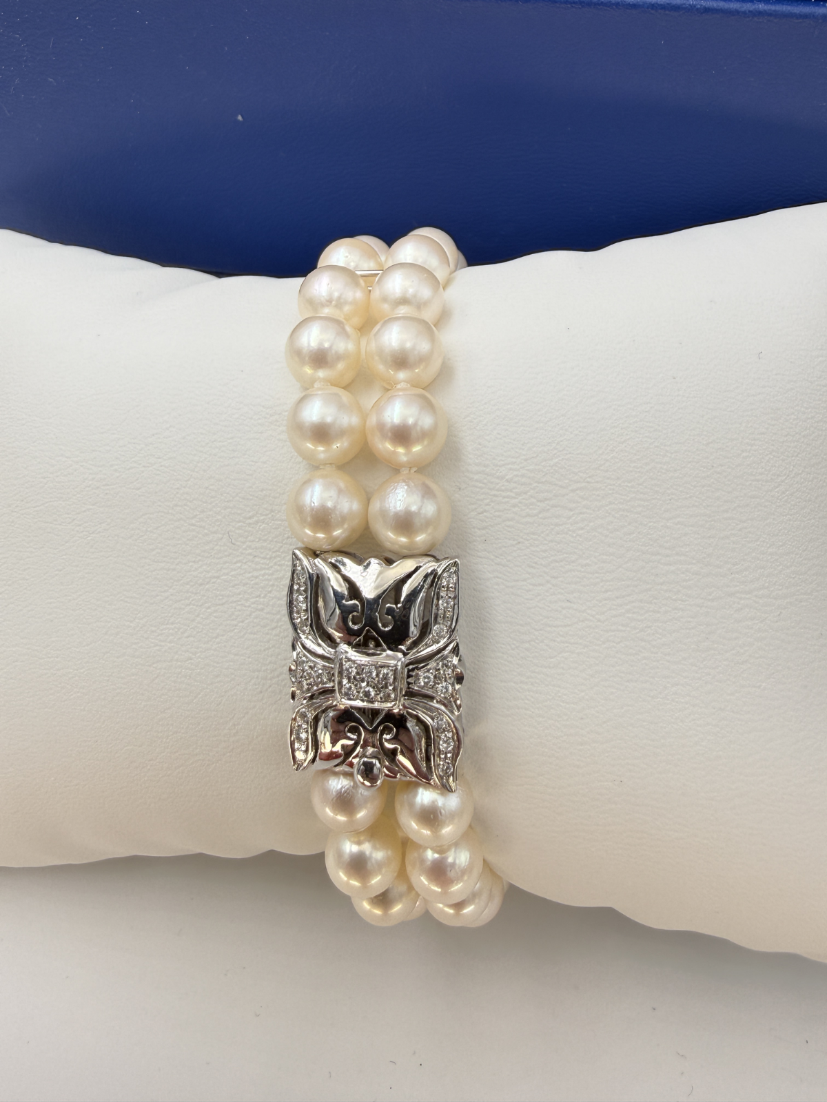 Bracciale doppio filo di perle con chiusura in oro bianco 18 kt e brillanti – foto 5
