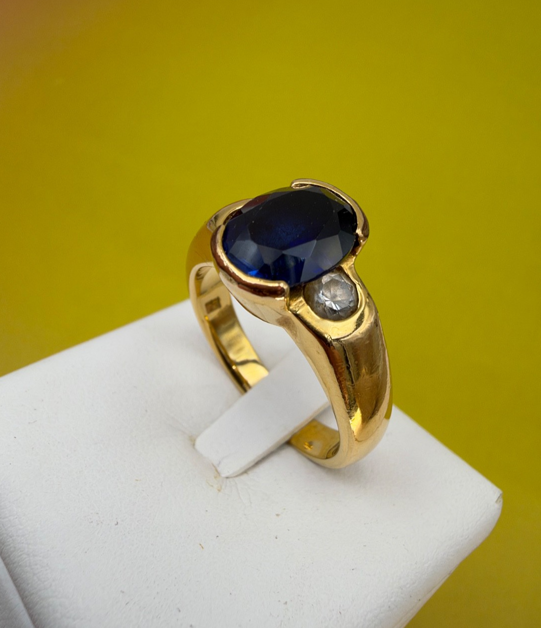 Anello da uomo vintage in oro 12 kt con zaffiro sintetico, anni '70 – foto 9