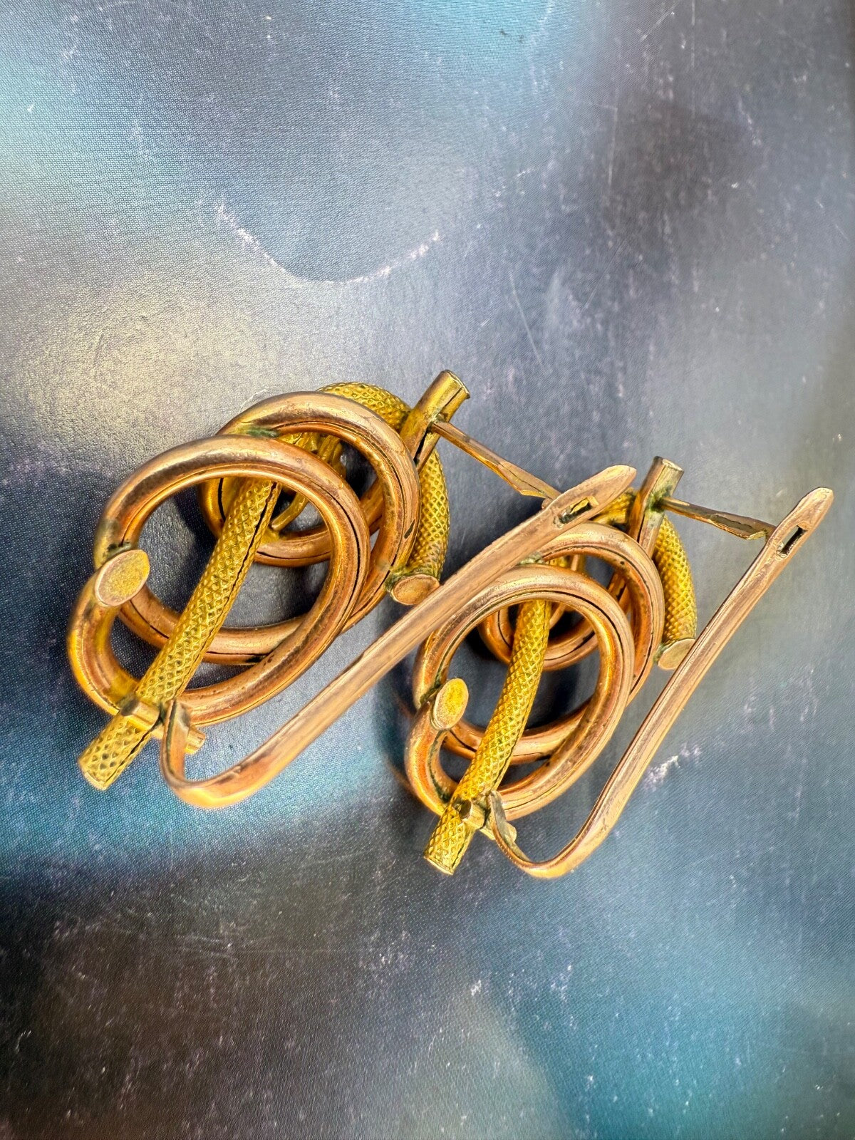 Orecchini antichi in oro 6/7 kt con paste vitree rosse e microperle, '900 – foto 15