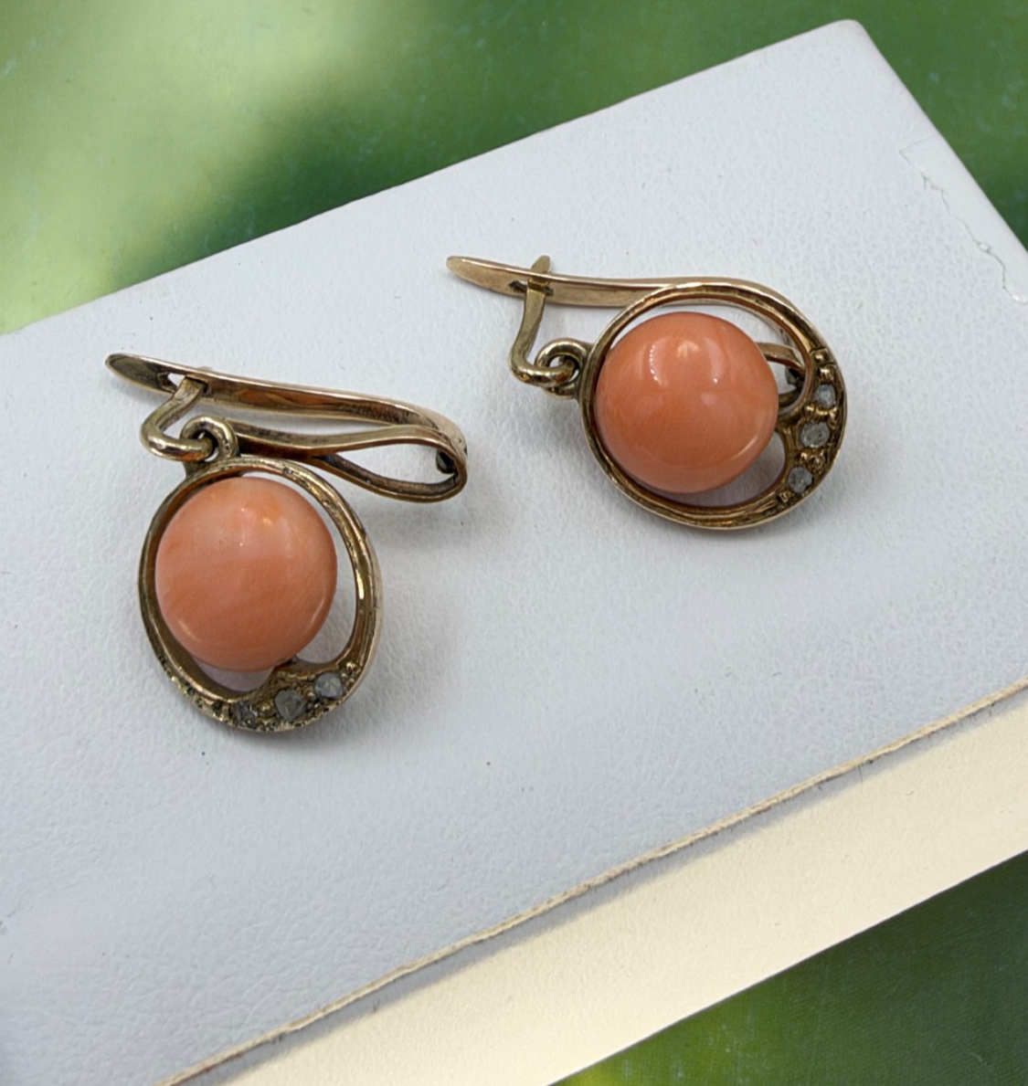 Orecchini antichi in oro rosso 6/7 kt con corallo rosato e diamanti, fine '800 – foto 5