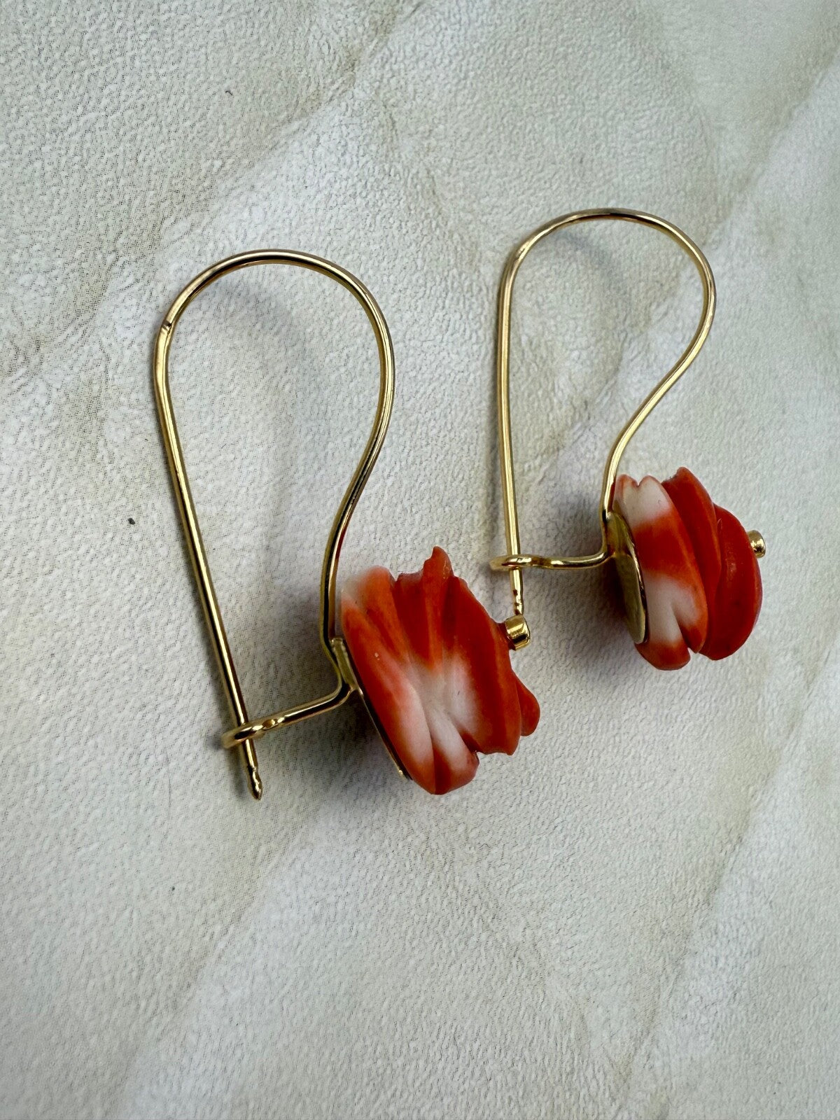 Orecchini a rosa in corallo cerasuolo con brillanti, oro 18 kt – foto 10