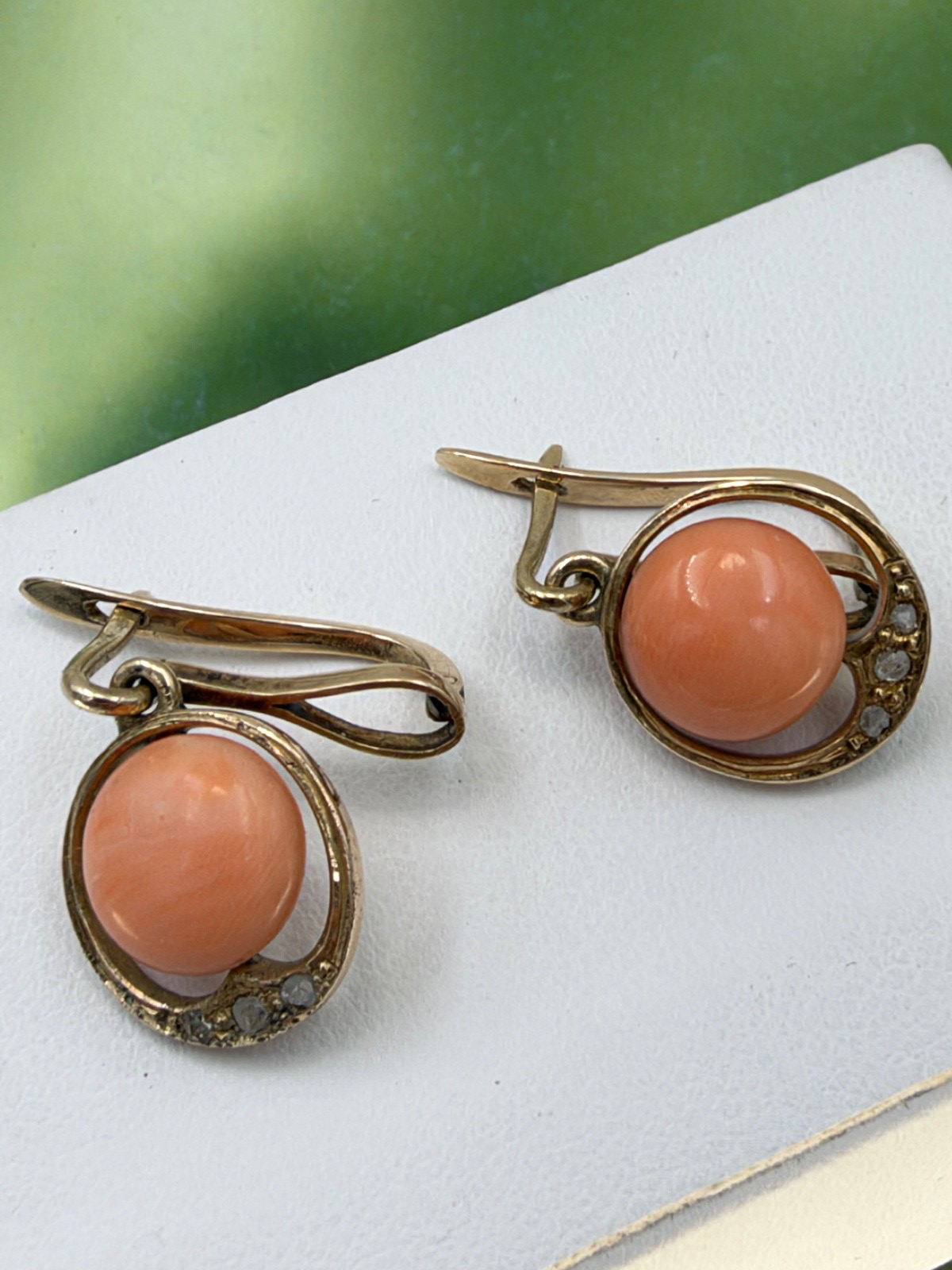 Orecchini antichi in oro rosso 6/7 kt con corallo rosato e diamanti, fine '800 – foto 10