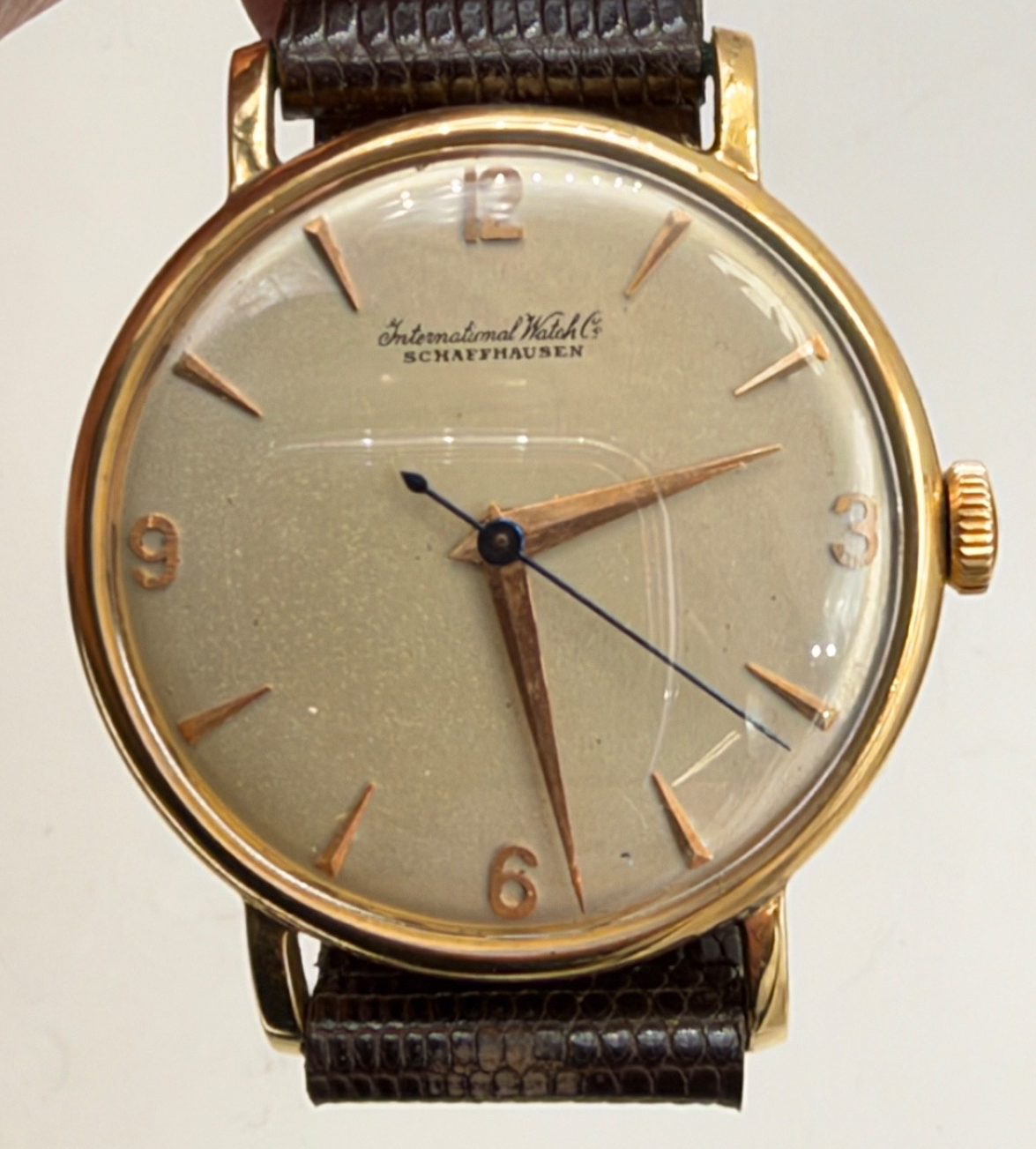 Orologio IWC Schaffhausen calibro 60 in oro 18 kt, anni '40