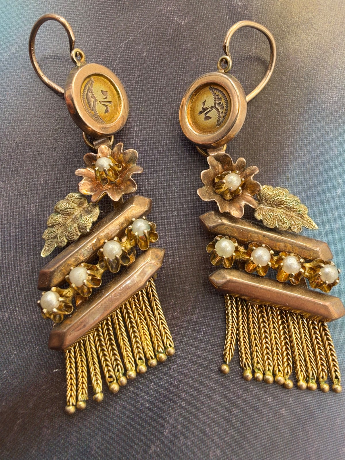 Orecchini borbonici lunghi in oro rosso 6/7 kt con microperle, fine '800 – foto 4