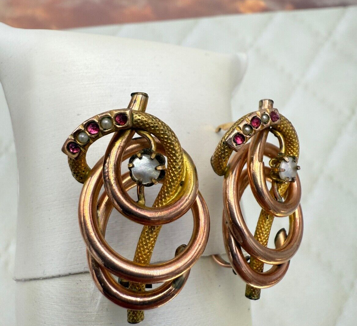 Orecchini antichi in oro 6/7 kt con paste vitree rosse e microperle, '900 – foto 5