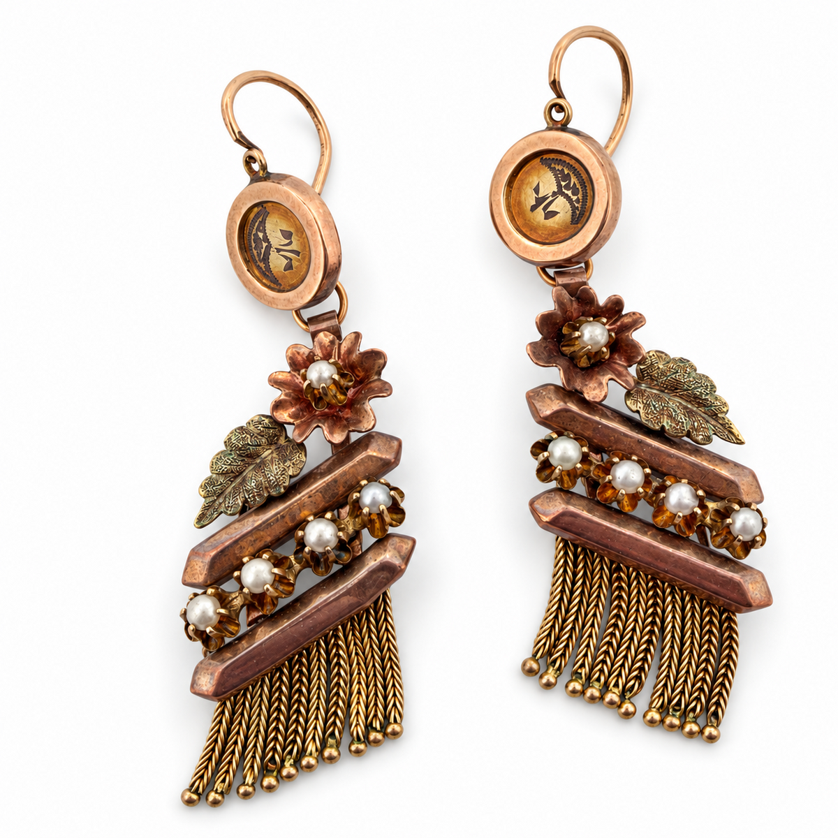 Orecchini borbonici lunghi in oro rosso 6/7 kt con microperle, fine '800