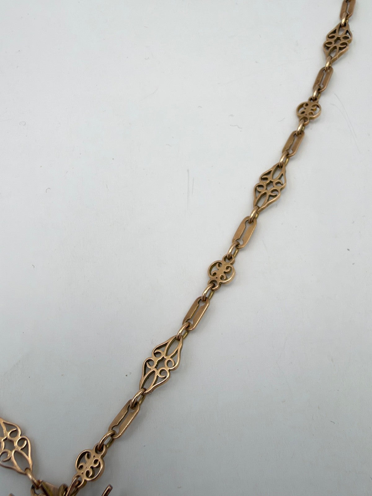 Collana antica in oro 6/7 kt con pendente a farfalla, perle e pietre rosse – foto 6