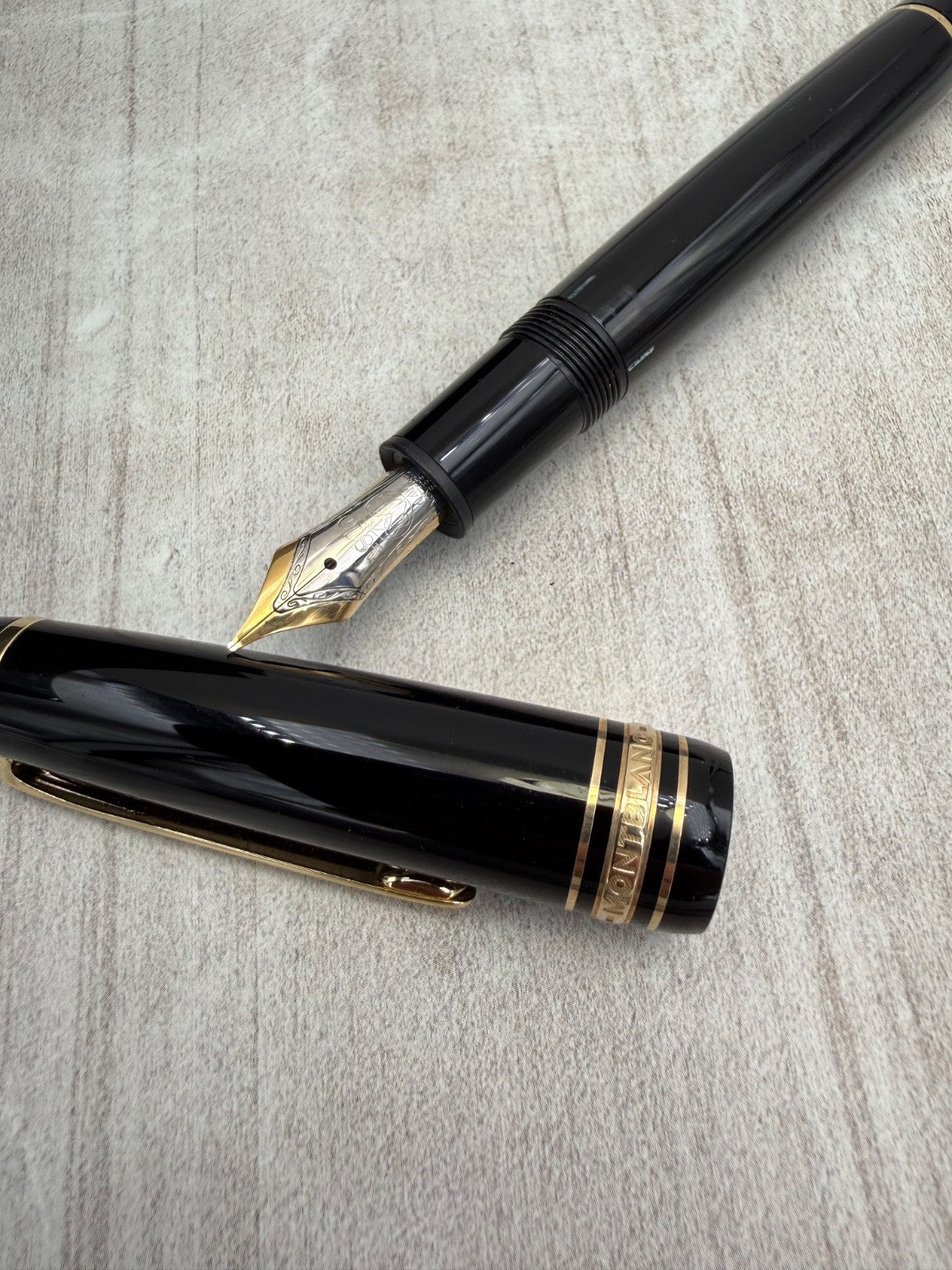Penna stilografica Montblanc Meisterstück 146 con pennino in oro 14 kt – foto 10