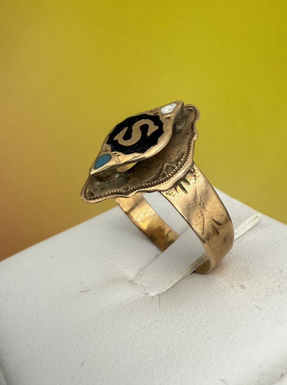Anello borbonico inciso con lettera S e smalti in oro 6/7 kt, '800 – foto 10